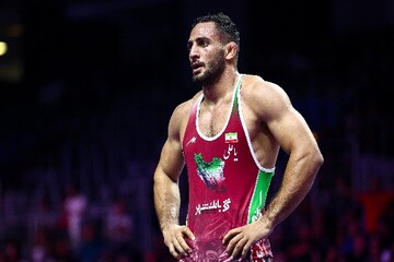 Azarpira claims silver at 2025 World Wrestling Championships