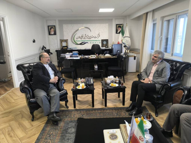 توسعه مراکز آموزش علمی‌کاربردی در جوار پتروشیمی‌های هلدینگ خلیج فارس