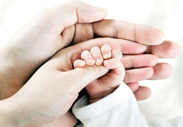 چرا مردم تمایلی به بچهدار شدن ندارند؟