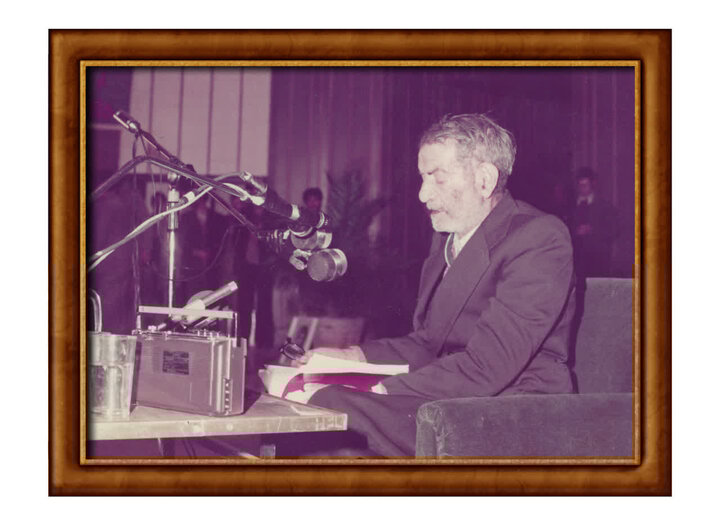 تصاویری منتشرنشده از حضور استاد شهریار در تالار وحدت دانشگاه تبریز