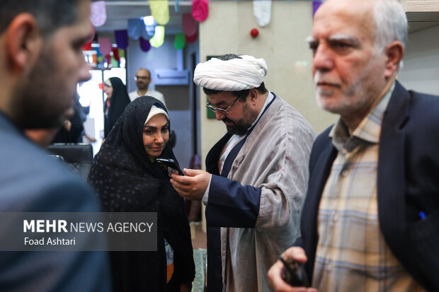 جشن ماه مهر و مهربانی در خیریه امدادگران عاشورا