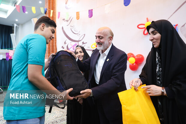 جشن ماه مهر و مهربانی در خیریه امدادگران عاشورا