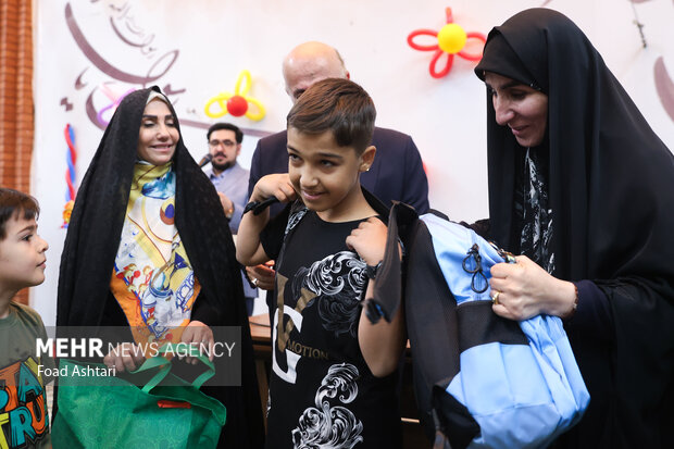 جشن ماه مهر و مهربانی در خیریه امدادگران عاشورا
