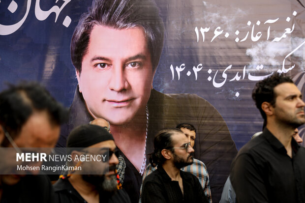Fans bid farewell to Iranian Pop-Singer Omid Jahan
