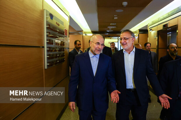 آیین رونمایی از مجموعه 30 جلدی استعمارشناسی ایرانی 5