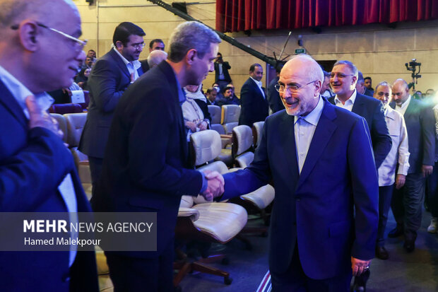 آیین رونمایی از مجموعه 30 جلدی استعمارشناسی ایرانی 6