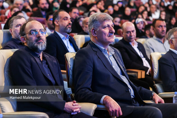 آیین رونمایی از مجموعه 30 جلدی استعمارشناسی ایرانی 10