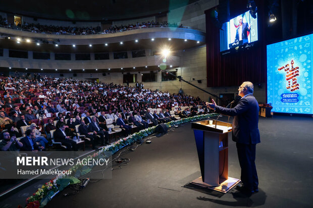 آیین رونمایی از مجموعه 30 جلدی استعمارشناسی ایرانی 14