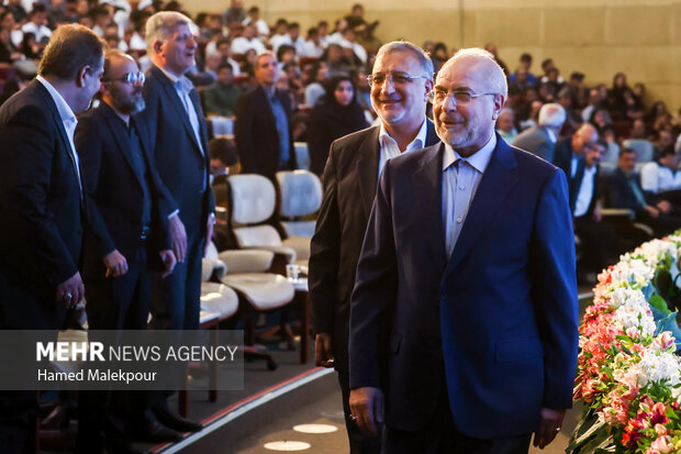 آیین رونمایی از مجموعه 30 جلدی استعمارشناسی ایرانی 22