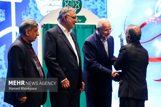 آیین رونمایی از مجموعه 30 جلدی استعمارشناسی ایرانی 29