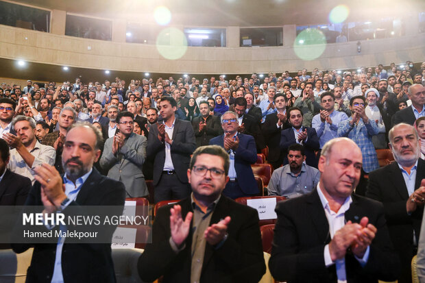 آیین رونمایی از مجموعه 30 جلدی استعمارشناسی ایرانی 36