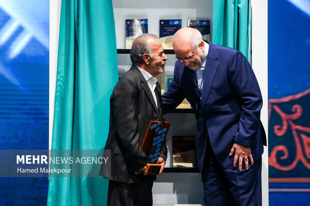 آیین رونمایی از مجموعه 30 جلدی استعمارشناسی ایرانی 43