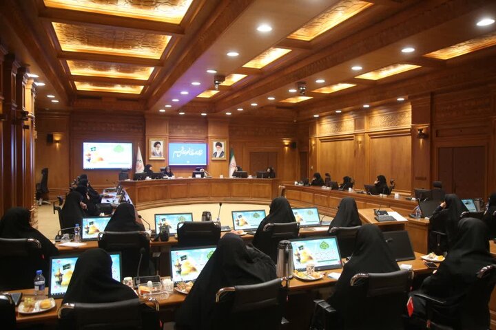 توجه به راهبرد محلهمحوری در  کمیسیون بانوان و خانواده شورای قم