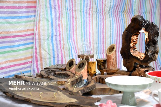 نمایشگاه پاییزه در بیرجند