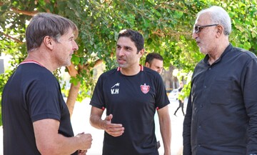 حضور مربی وحید هاشمیان در تمرین پرسپولیس