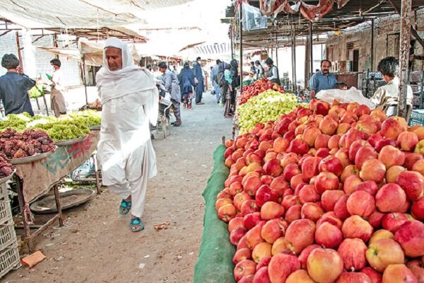 گزارش های مردمی و نظارت مستمر به آرامش بازار زاهدان کمک می کند