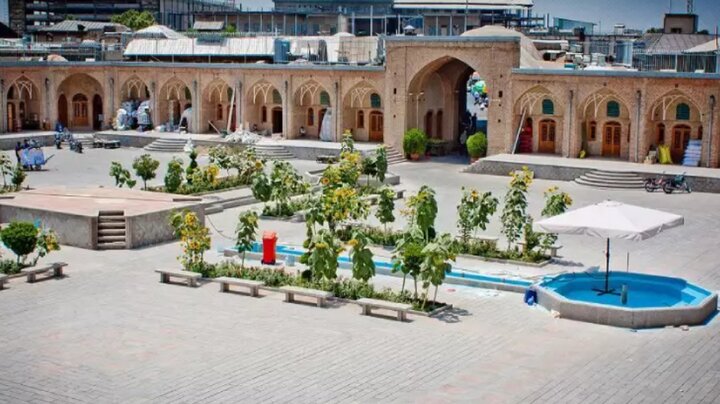 Buram buram tarih kokan İran kervansarayları