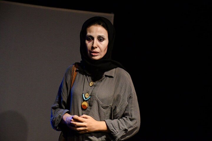 انزوای انسان در «کابوسهای بیدار»؛ درهای ورود به تئاتر بیرویه باز است