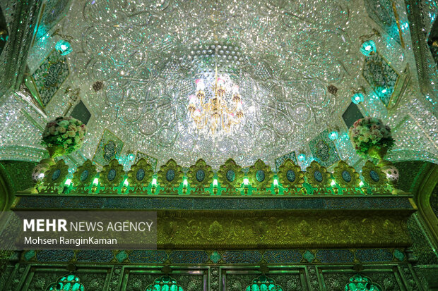 آیین غبارروبی ضریح مطهر آستان مقدس امامزاده صالح (ع)