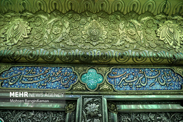 آیین غبارروبی ضریح مطهر آستان مقدس امامزاده صالح (ع)