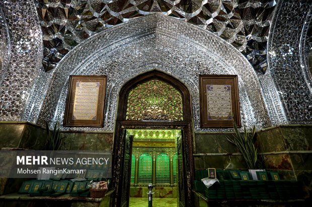 آیین غبارروبی ضریح مطهر آستان مقدس امامزاده صالح (ع)