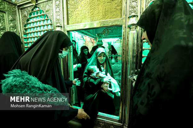 آیین غبارروبی ضریح مطهر آستان مقدس امامزاده صالح (ع)