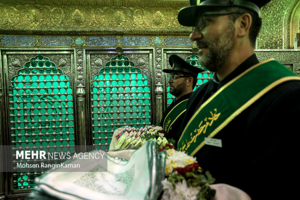 آیین غبارروبی ضریح مطهر آستان مقدس امامزاده صالح (ع)
