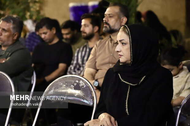 آئین رونمایی از کتاب «شاه است حسین» در زاهدان
