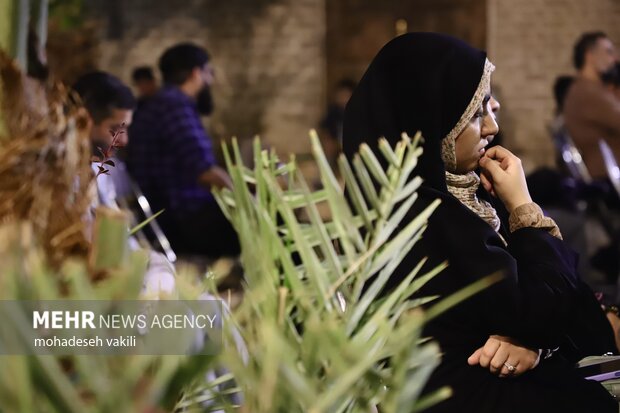 آئین رونمایی از کتاب «شاه است حسین» در زاهدان