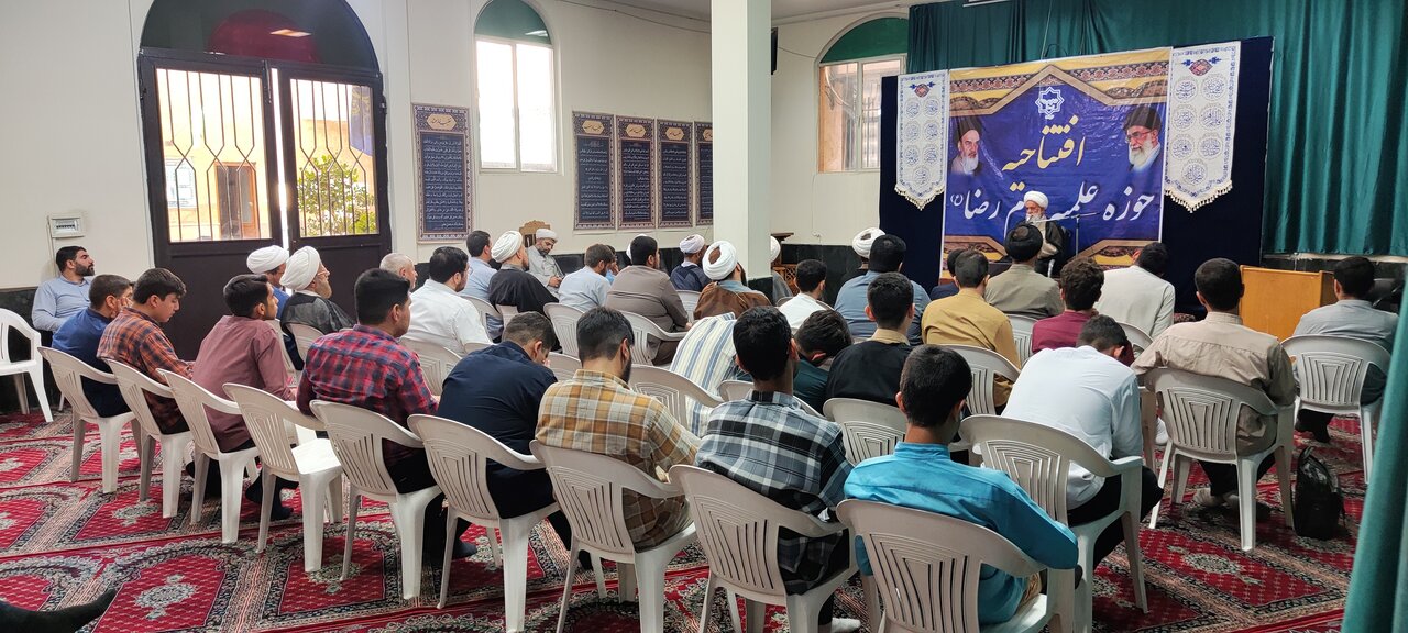 رشاد: حوزه در حال فاصله گرفتن از اصول اصیل مدیریتی خود است