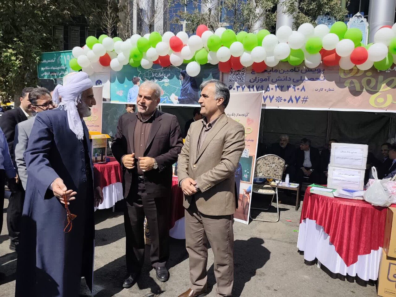خیرین در تامین مایحتاج دانش آموزان نیازمند سنندج قدم بردارند