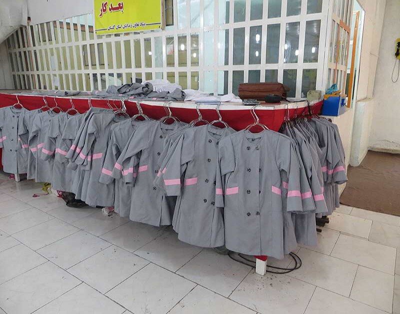 تنپوش مدرسه منبع گلایه؛ دوختها سهل انگارانه و پارچهها بی کیفیت است
