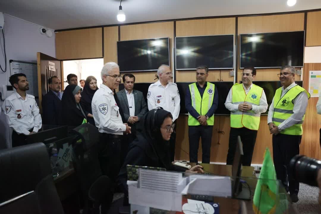 کارکنان مرکز فوریت‌های پزشکی استان  بوشهر تجلیل شدند