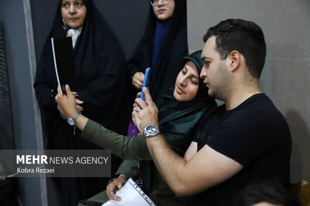 برگزاری جشن امضای کتاب «نیست» اثر فاضل نظری در مشهد