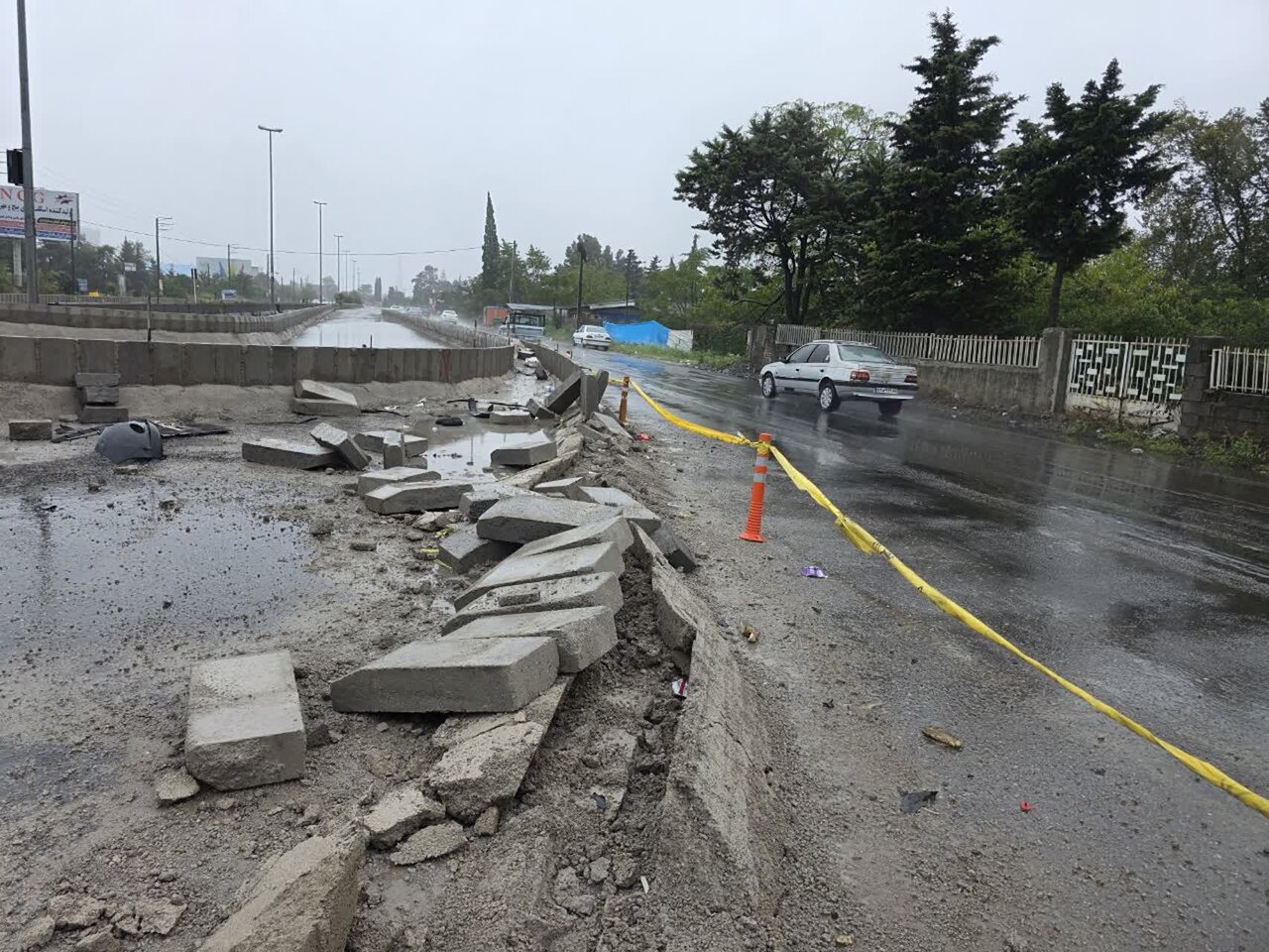 دوربرگردان دریاپشته رامسر لنگ چراغ خطر و قرمز!