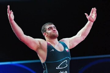 Iran’s Mirzazadeh seizes gold at 2025 World Wrestling Championships