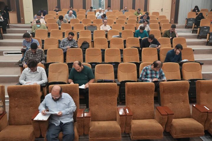 آزمون بخش معارفی مسابقات قرآن اوقاف استان تهران برگزار شد