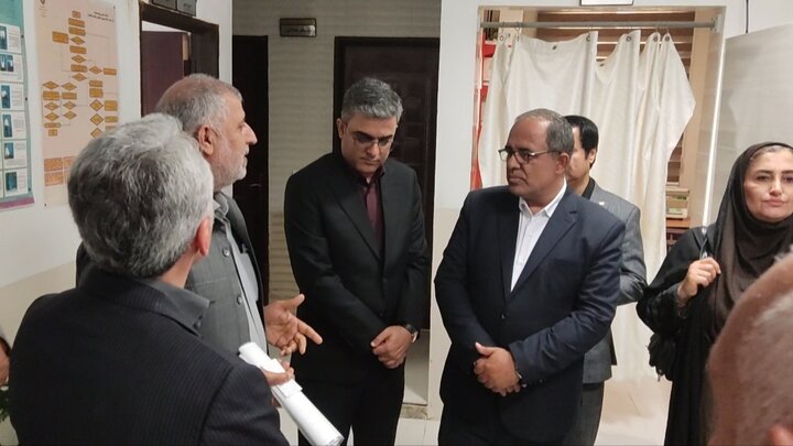 مراکز جامع سلامت چغادک و شیف تعمیر و تجهیز میشوند مراکز جامع سلامت چغادک و شیف تعمیر و تجهیز میشوند