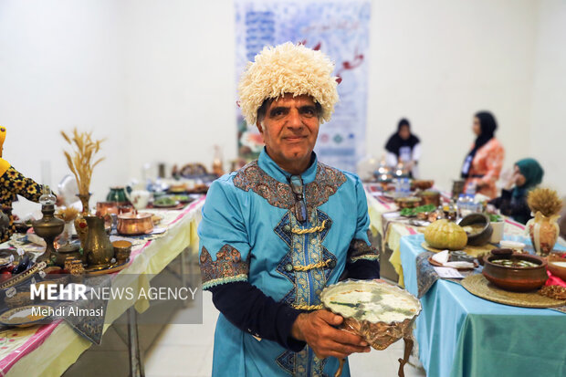 جشنواره ملی آش و صنایع دستی