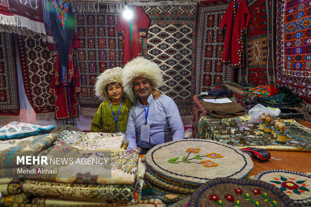 جشنواره ملی آش و صنایع دستی