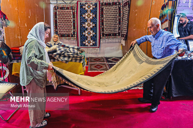جشنواره ملی آش و صنایع دستی