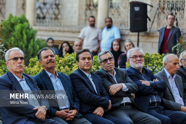 پنجاه چهره،پنجاه سال افتخار