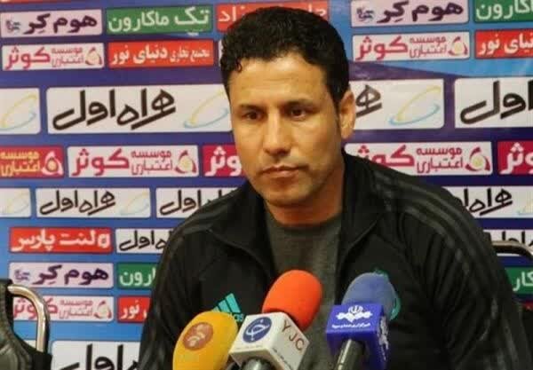 سرمربی گل‌گهر: داور با شجاعت قضاوت کرد