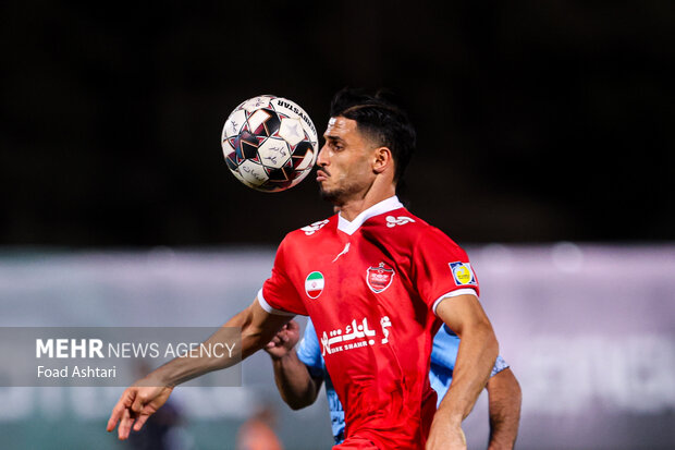 دیدار فوتبال تیمهای چادرملو و پرسپولیس 17
