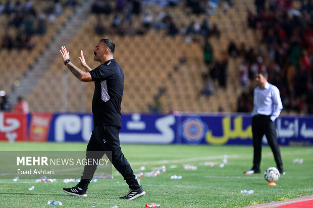 دیدار فوتبال تیمهای چادرملو و پرسپولیس 28