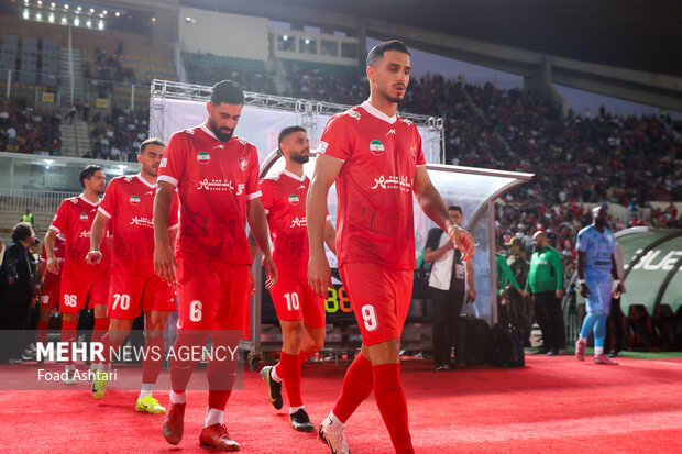 دیدار فوتبال تیمهای چادرملو و پرسپولیس 3