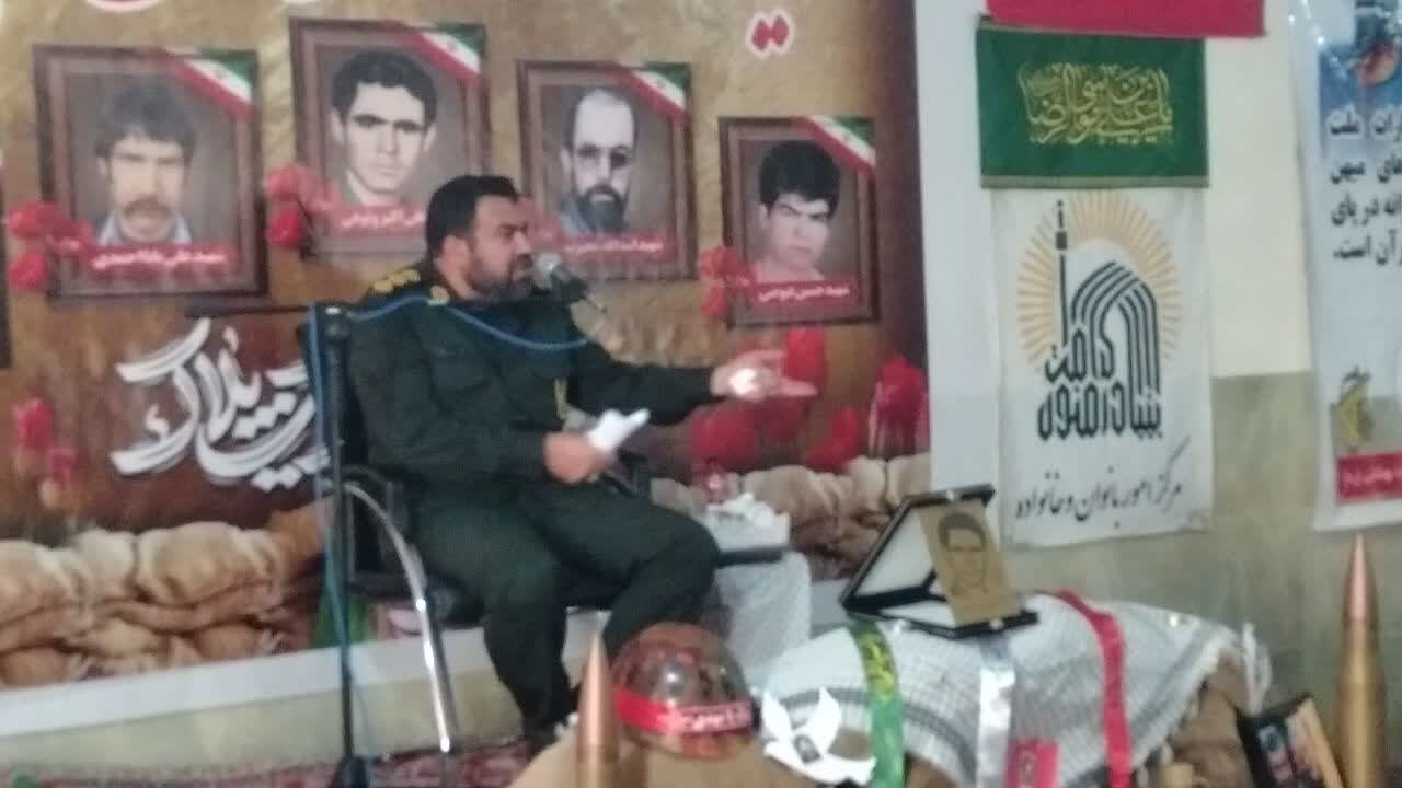 دفاع از حجاب و پیروی از ولایت فقیه وصیت شهدای اسلام است