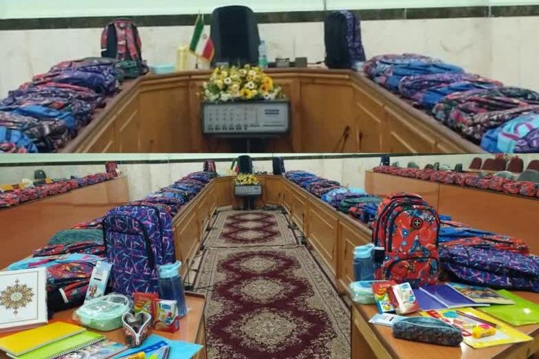 بسته‌های نوشت‌افزار بین دانش آموزان نیازمند گناوه توزیع می شود