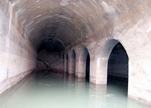 قنات دوطبقه مون؛ جهانی که در خطر خاموشی است
