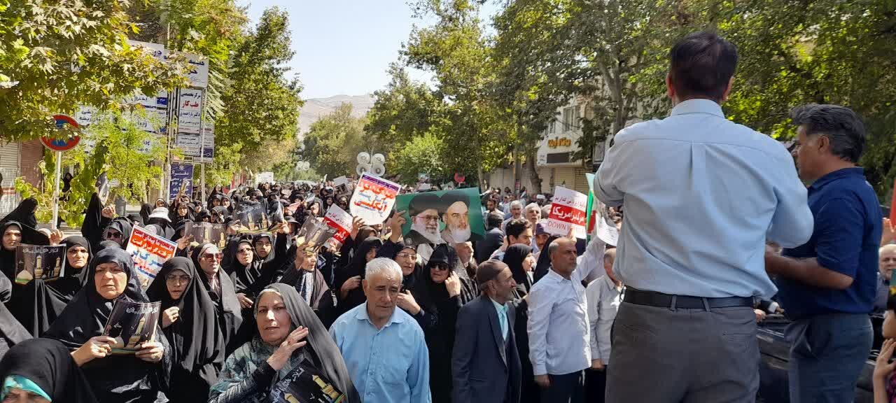راهپیمایی جمعه «خشم و نصر» در لرستان برگزار شد